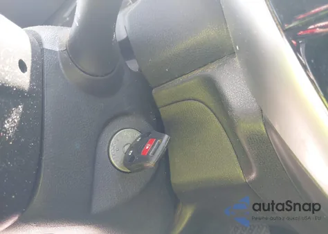 2015 Nissan Versa Note Sv z USA, uszkodzony, nr VIN 3N1CE2CP9FL388458